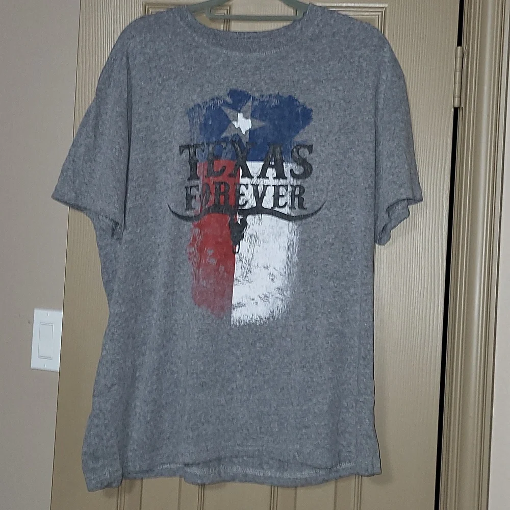 Shirt - Picture 2 of 4